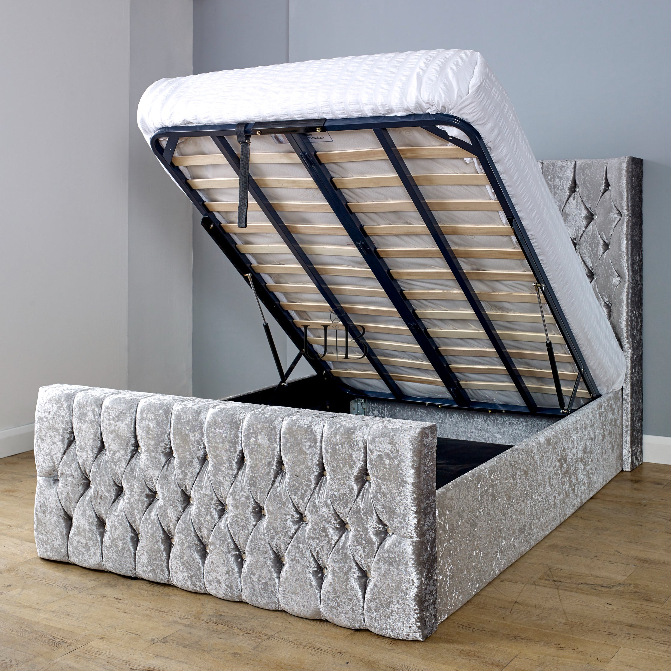 Stellar Wingback Ottoman Bed