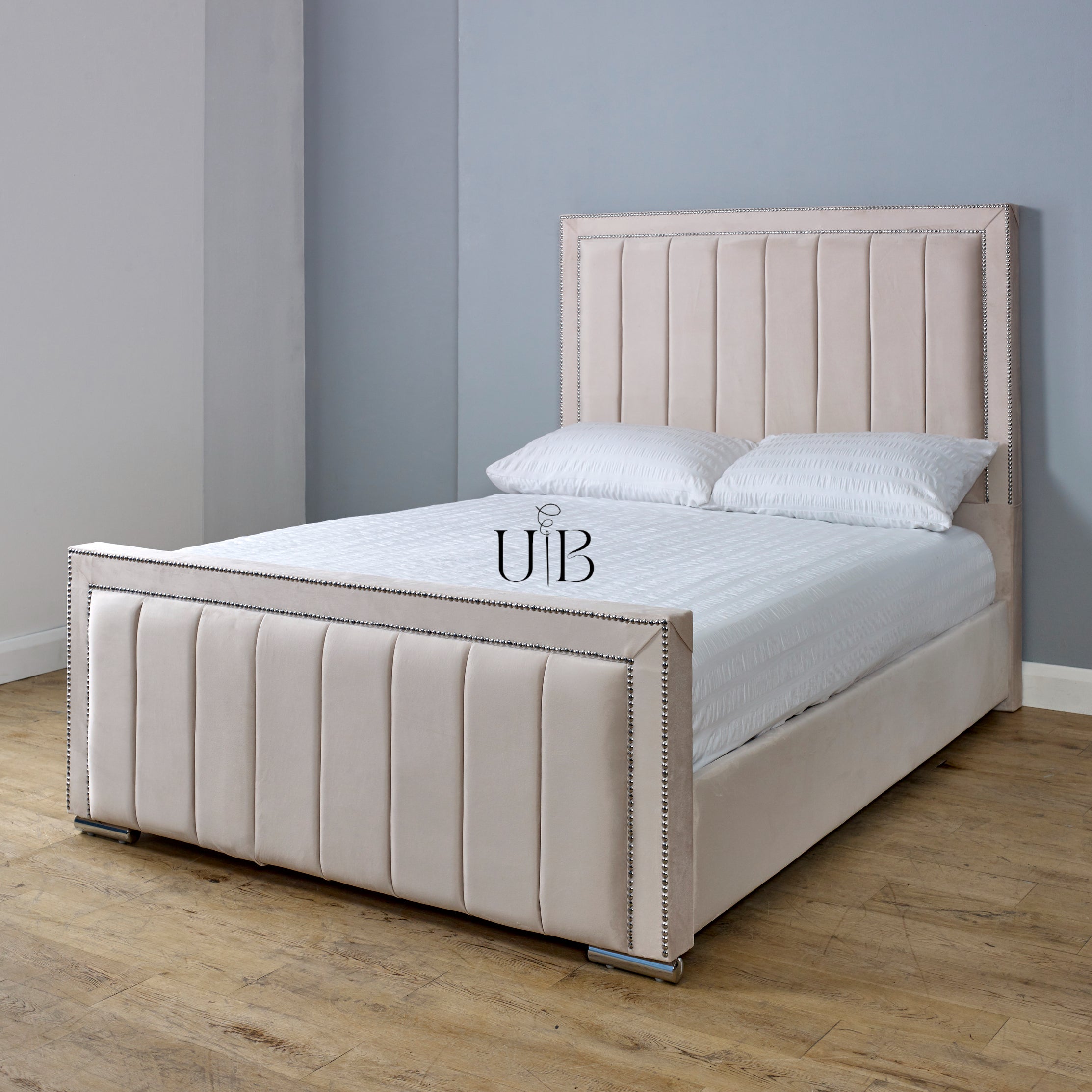 Modern Vertica Bed Frame