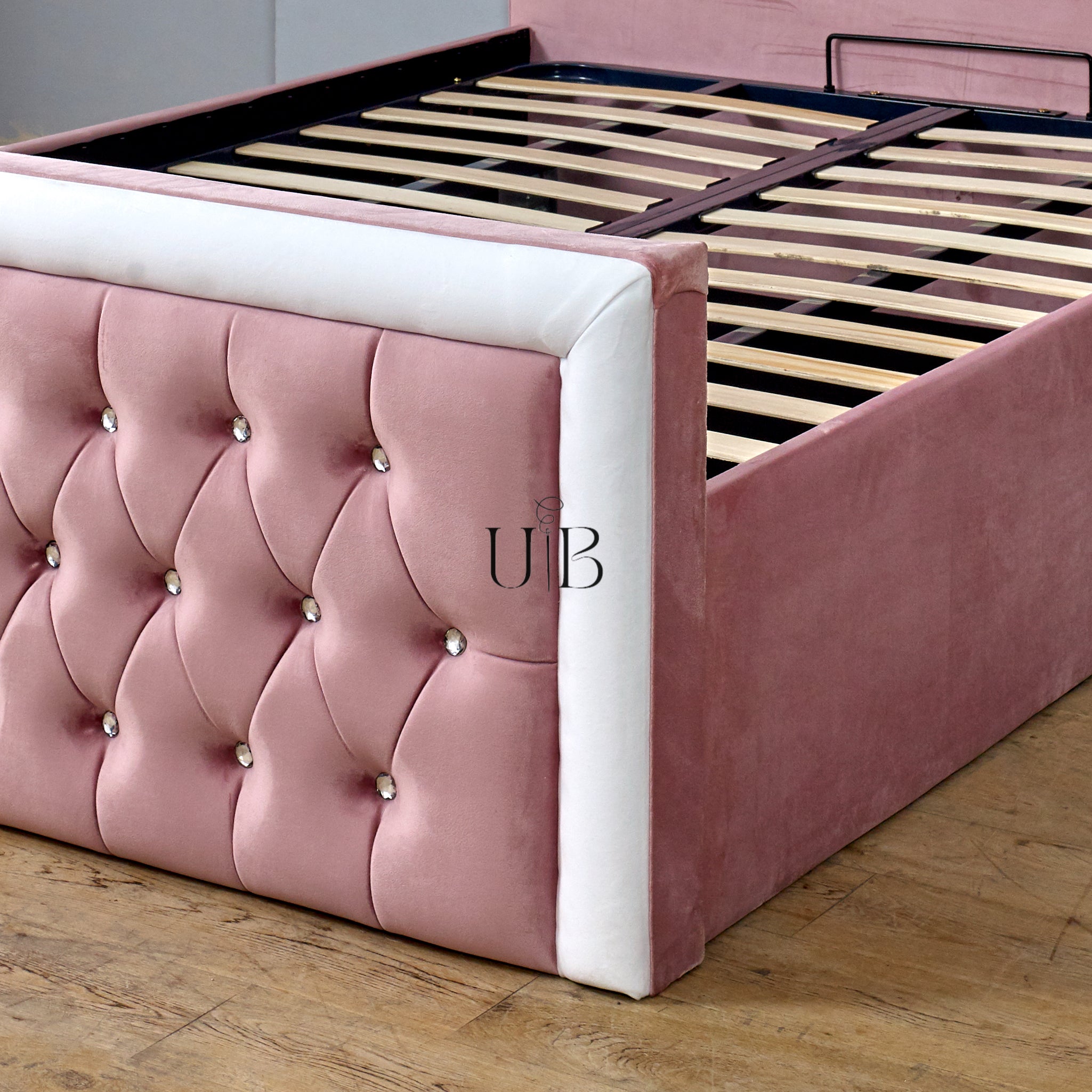 Silhouette Chesterfield Bed Frame