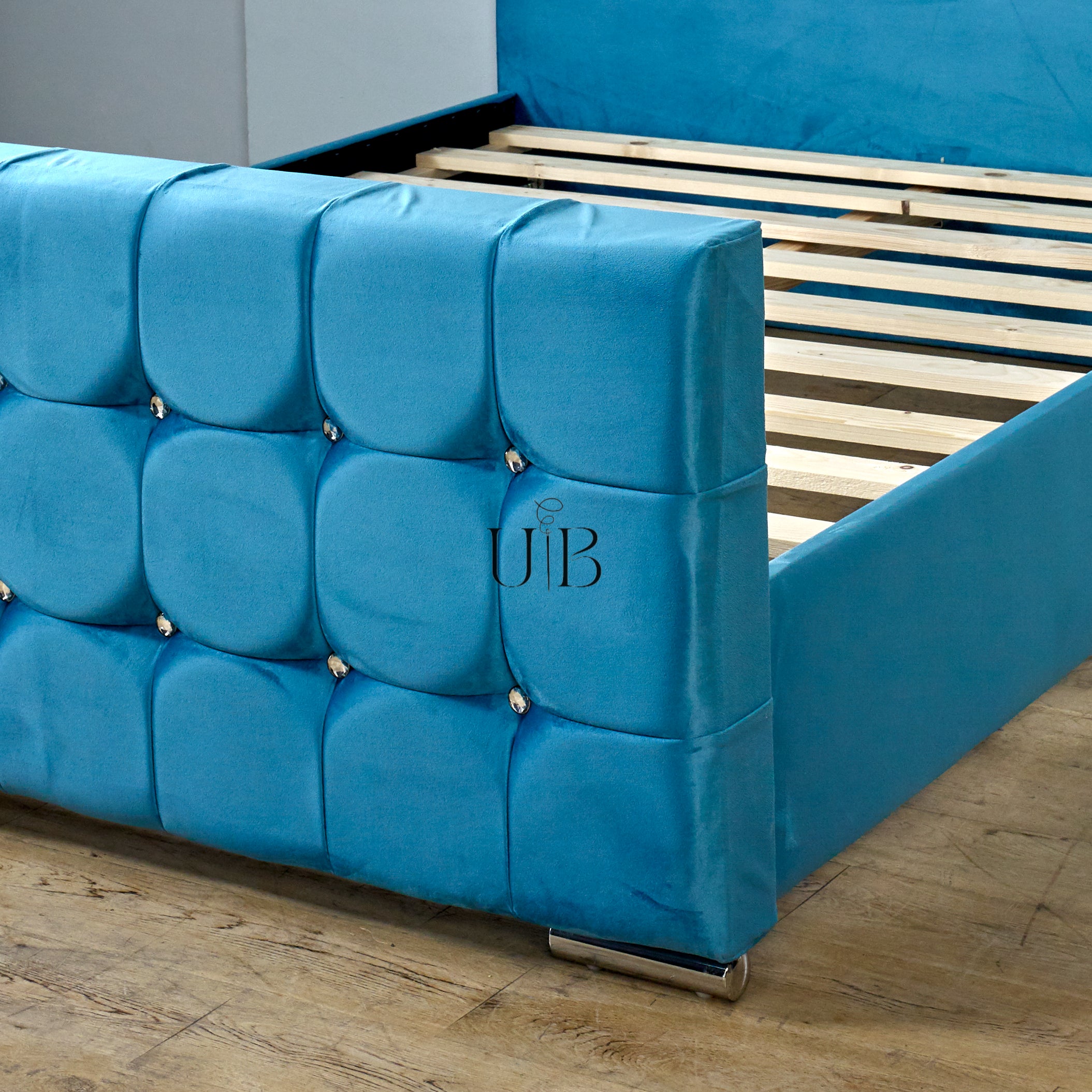 GridLux Tufted Bed Frame